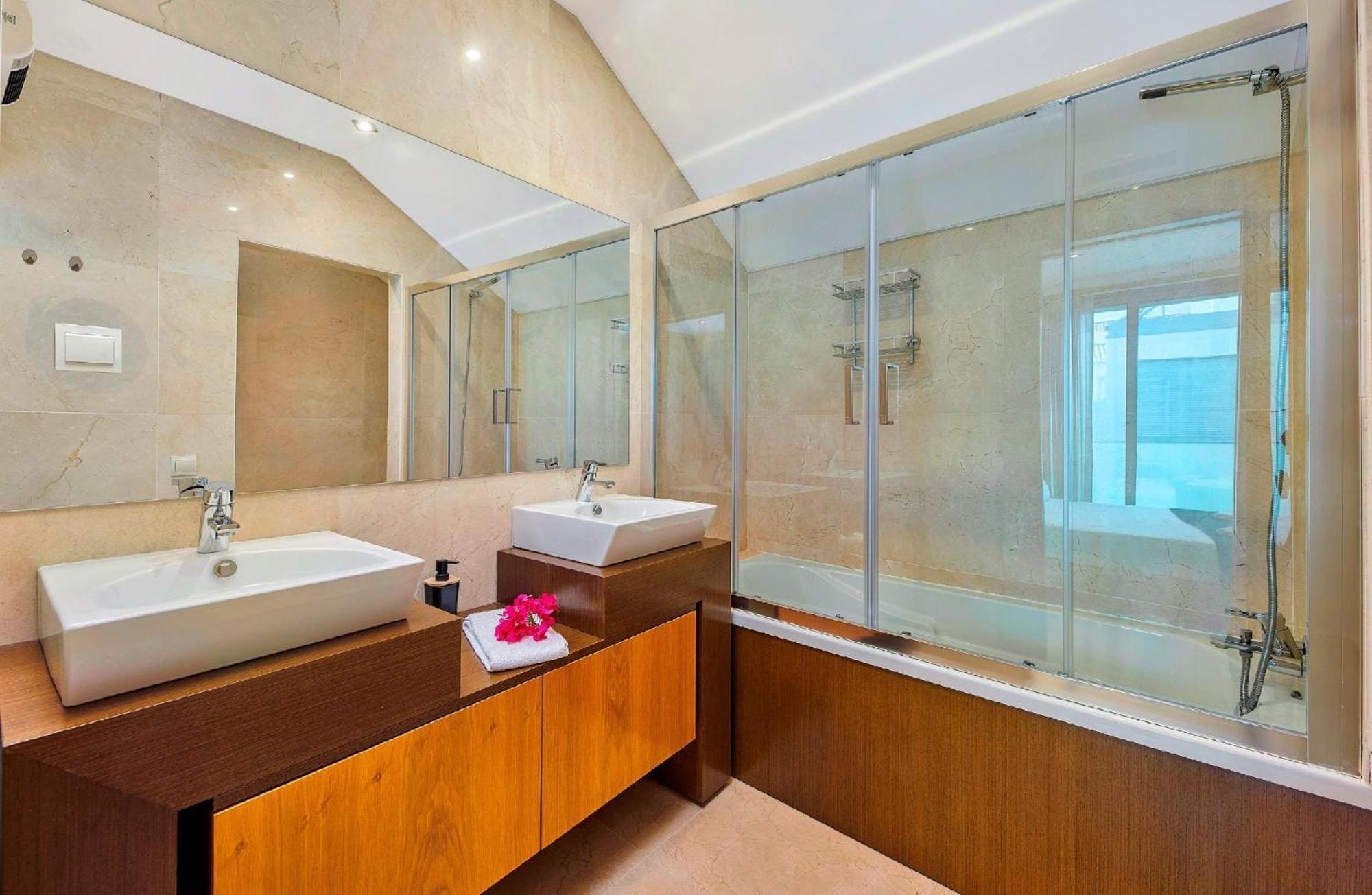 Вилла Beautiful Town Centre Townhouse With Shared Pool Тавира Экстерьер фото